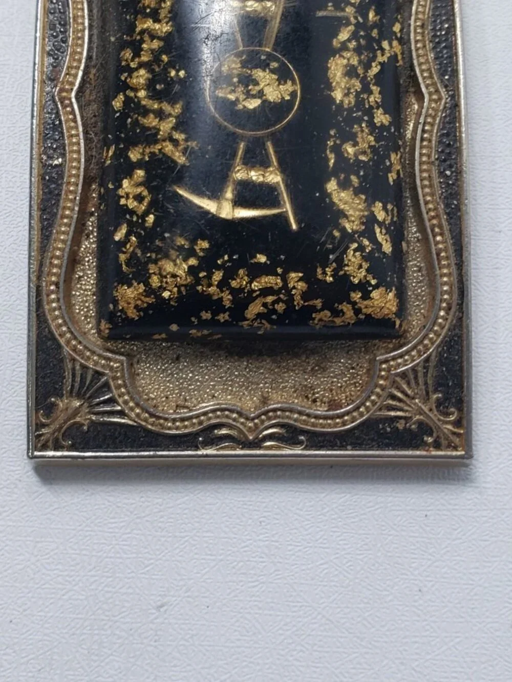Vintage Gold Tone Black Mining Prospector Pick Shovel Western Belt Buckle